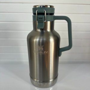 STANLEY CLASSIC EASY-POUR GROWLER | 64 OZ